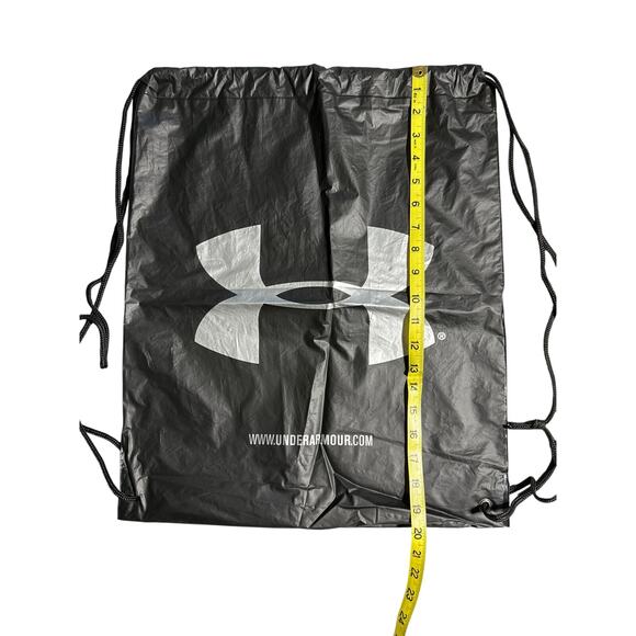 Under Armour Black Silver Logo Drawstring Cinch Sack Gym Bag Backpack - Picture 4 of 8